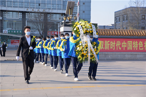 1清明祭英烈，浩气永长存.jpg